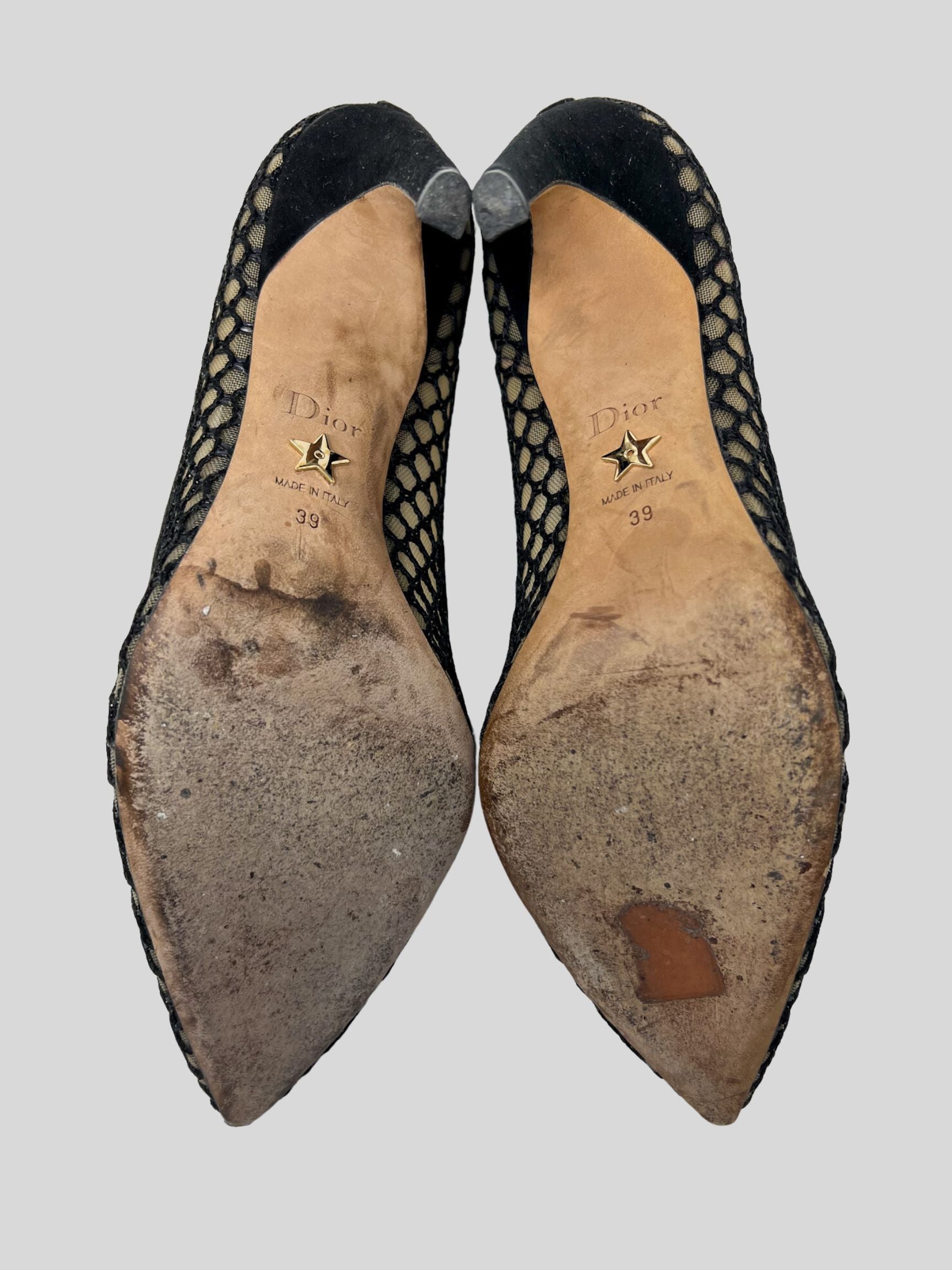Dior pointed toe pumps hotsell