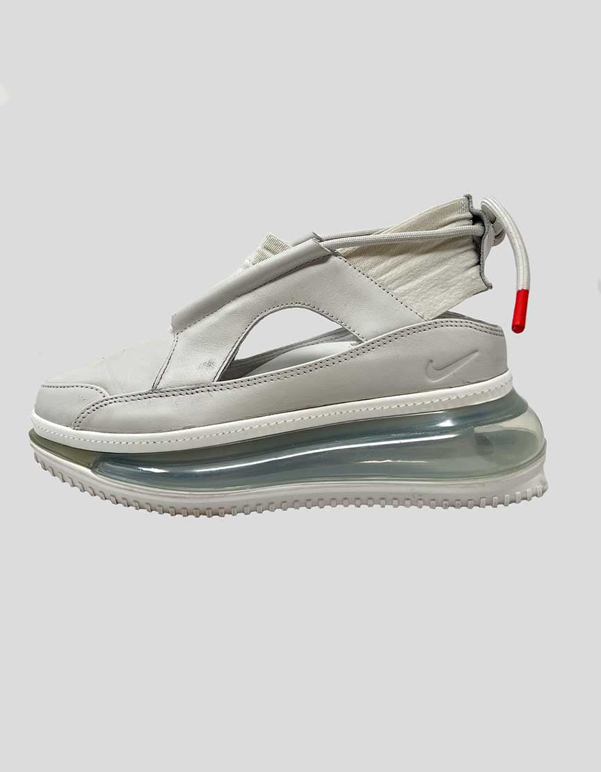 NIKE Air Max Sandal-Sneakers - 6.5 US