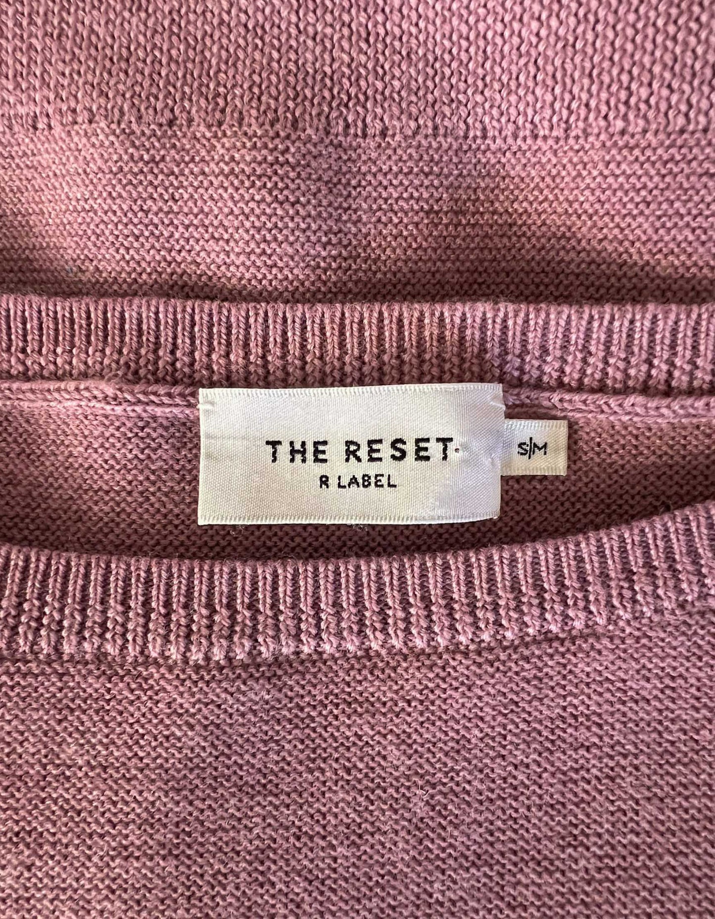THE RESET R Label Essential Pullover - Small/Medium