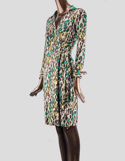 Diane von Furstenberg Vintage Wrap Dress Knee-Length - 2 US