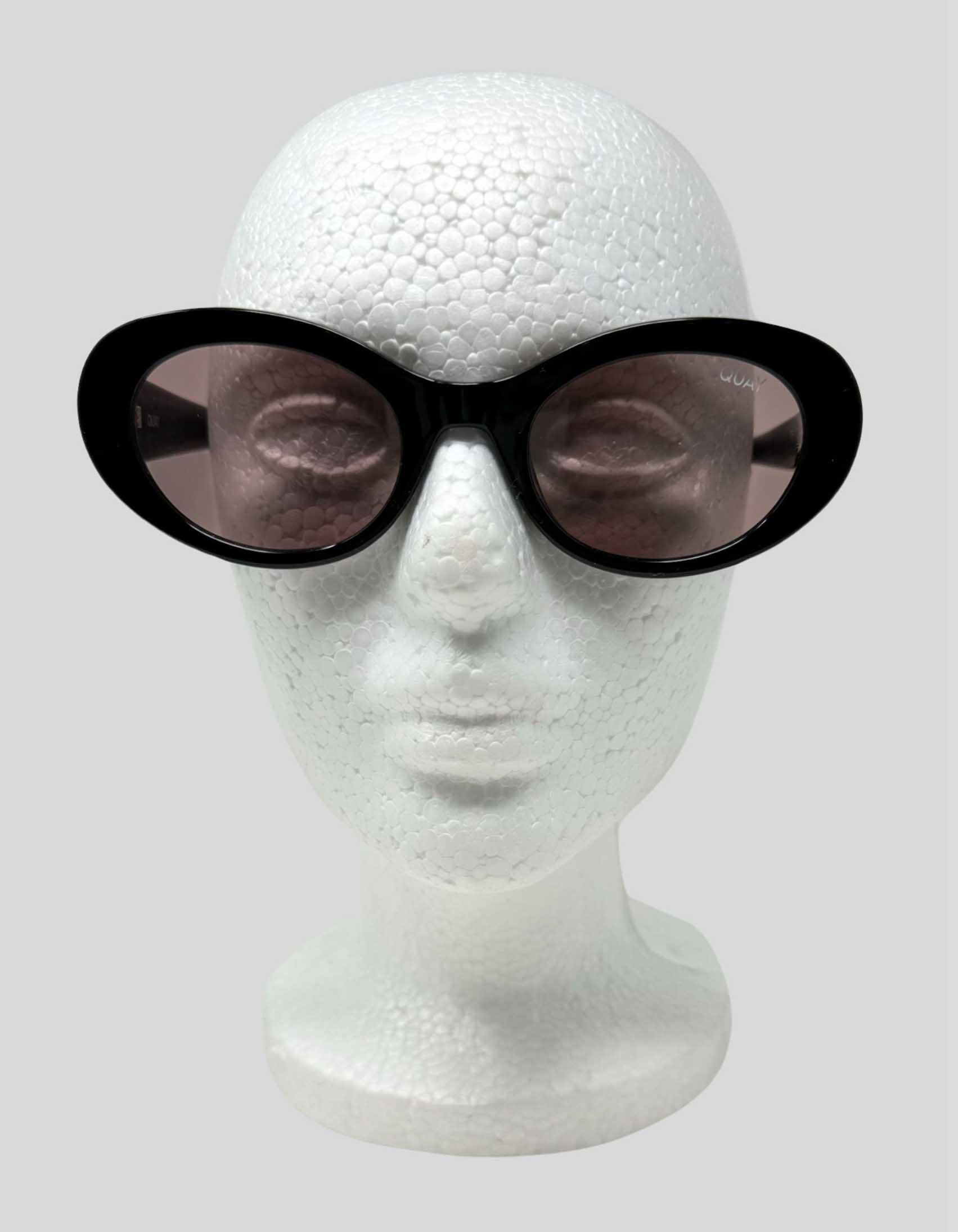 QUAY Round Shape Sunglasses for women