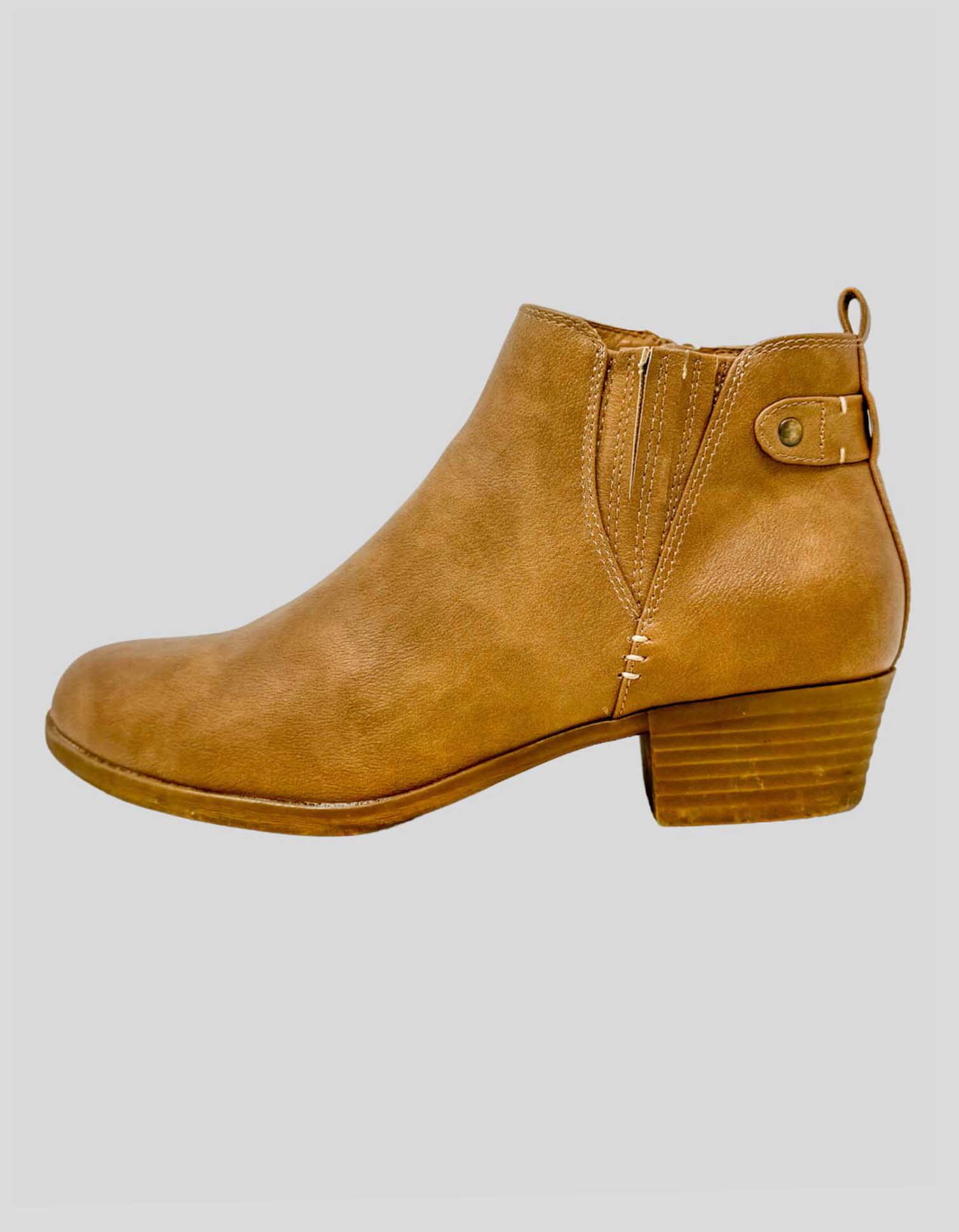 DENVER HAYES Women's Pammie Ankle Boots