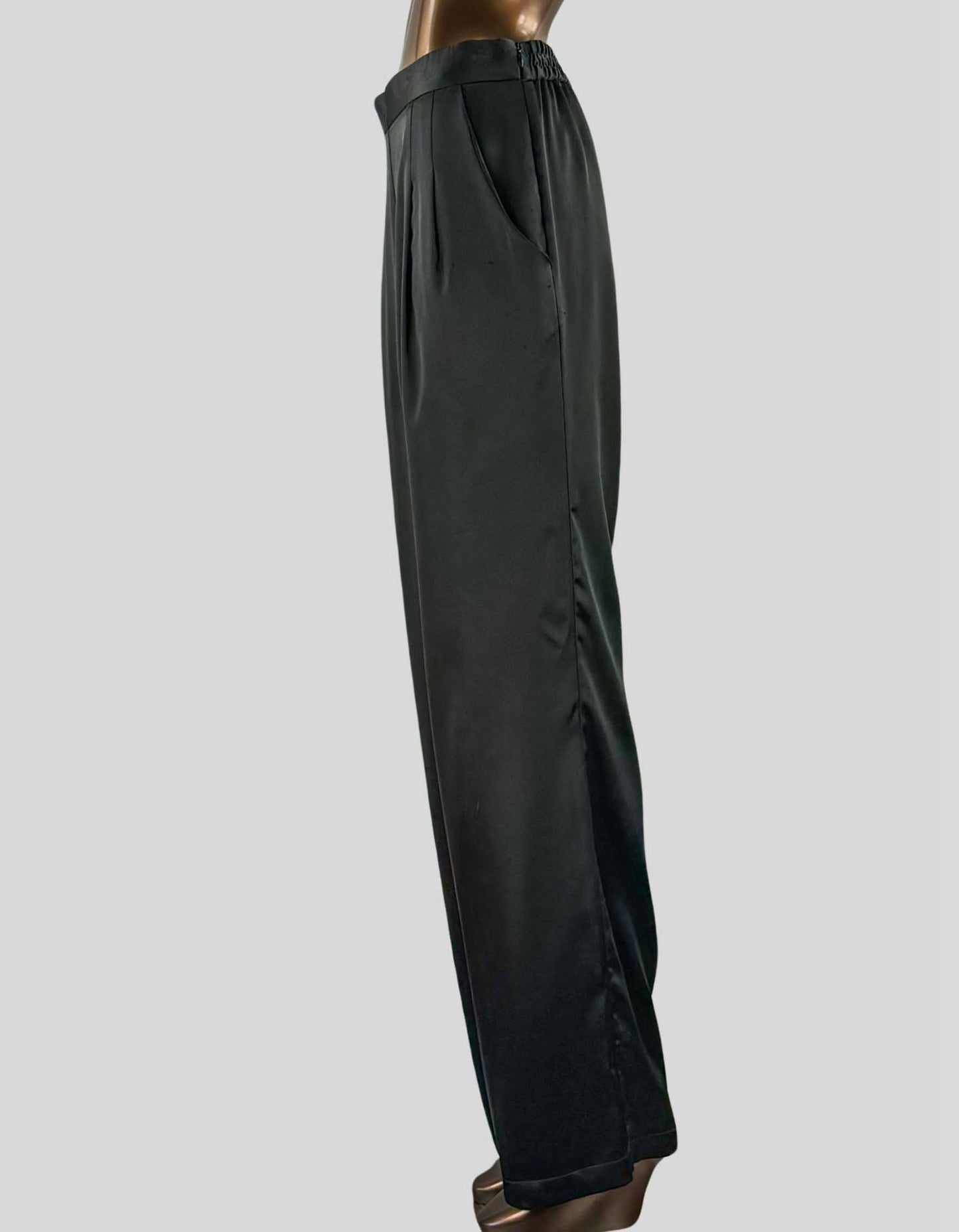 CHLOE KRYSTEN Satin Pants - Medium