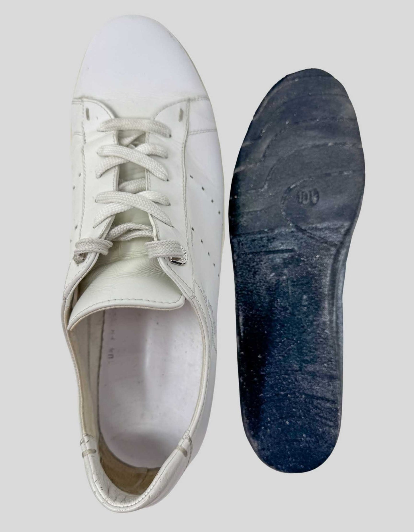 LOUIS VUITTON LV Monogram Leather Sneakers - 10.5 US