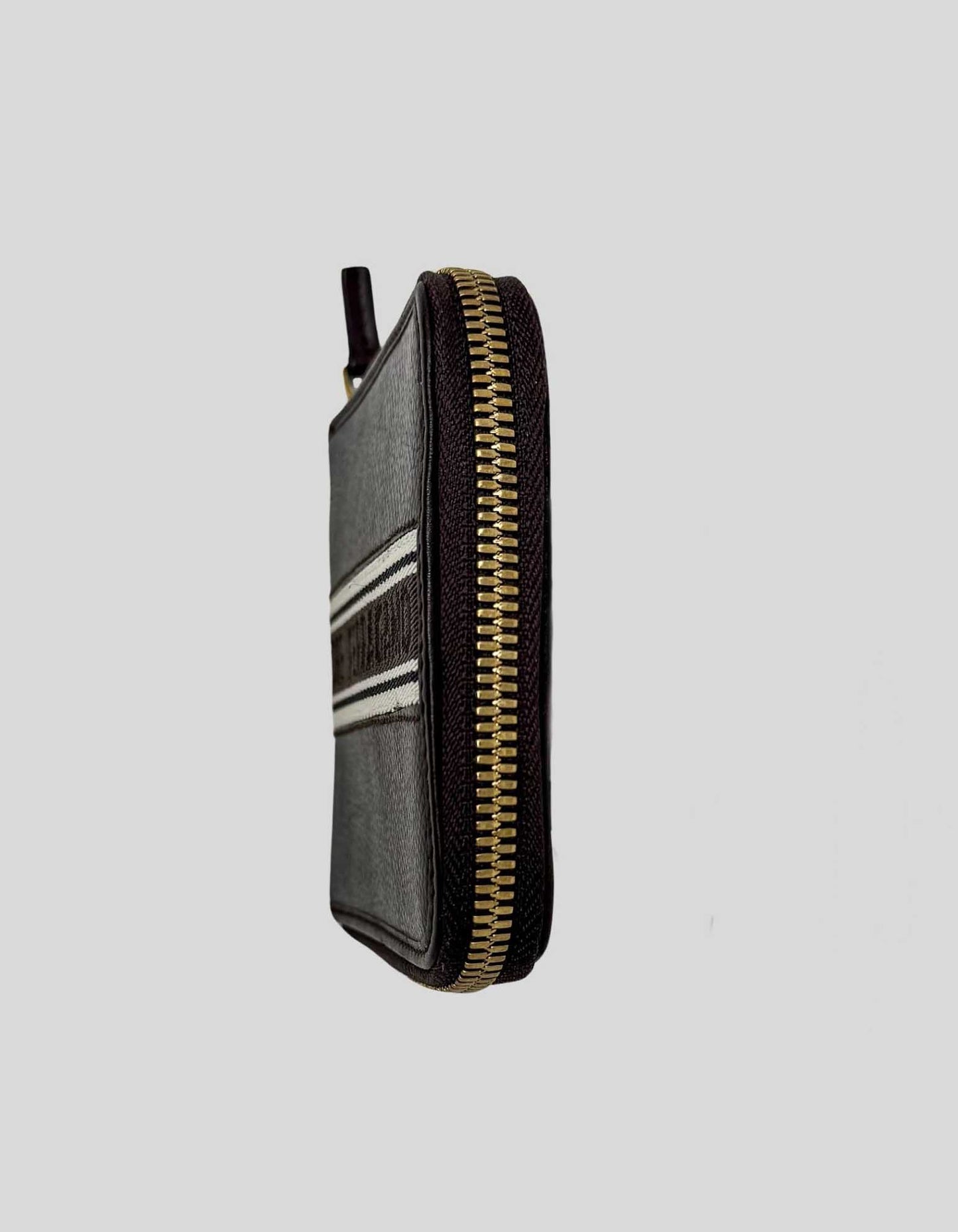 SALVATORE FERRAGAMO Zip-around Wallet