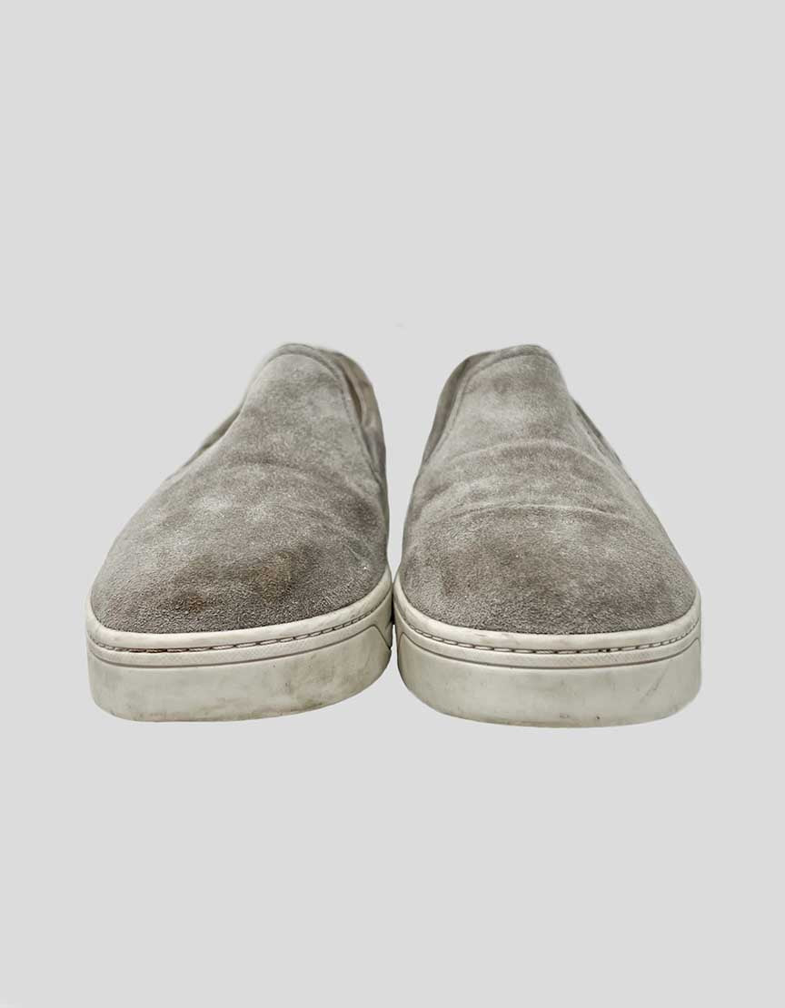PRADA Sneakers - 37 IT | 7 US