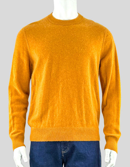 BANANA REPUBLIC 100% Cashmere Sweater in mustard. Crewneck. Straight hem. Long sleeve