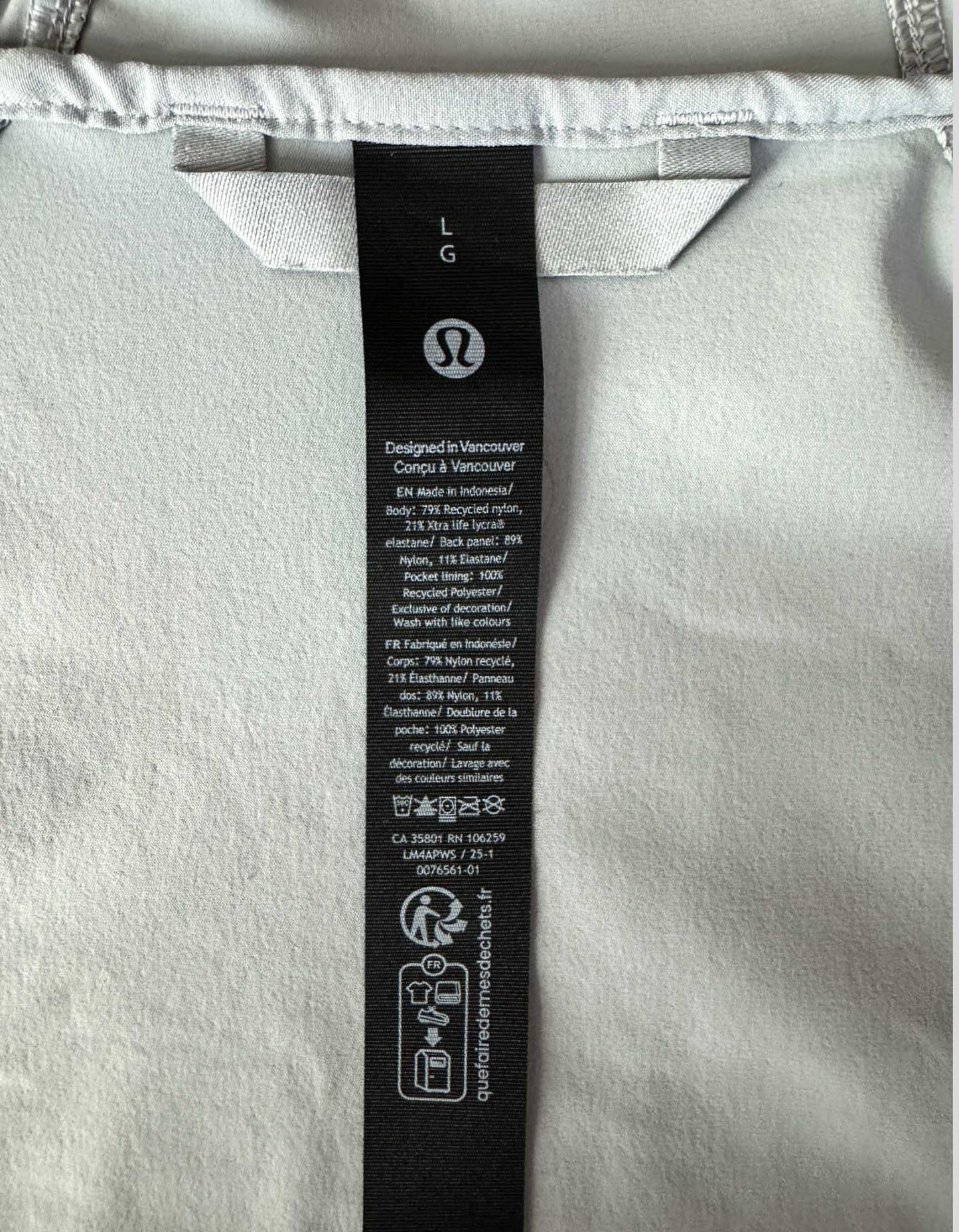 LULULEMON Jacket - Large