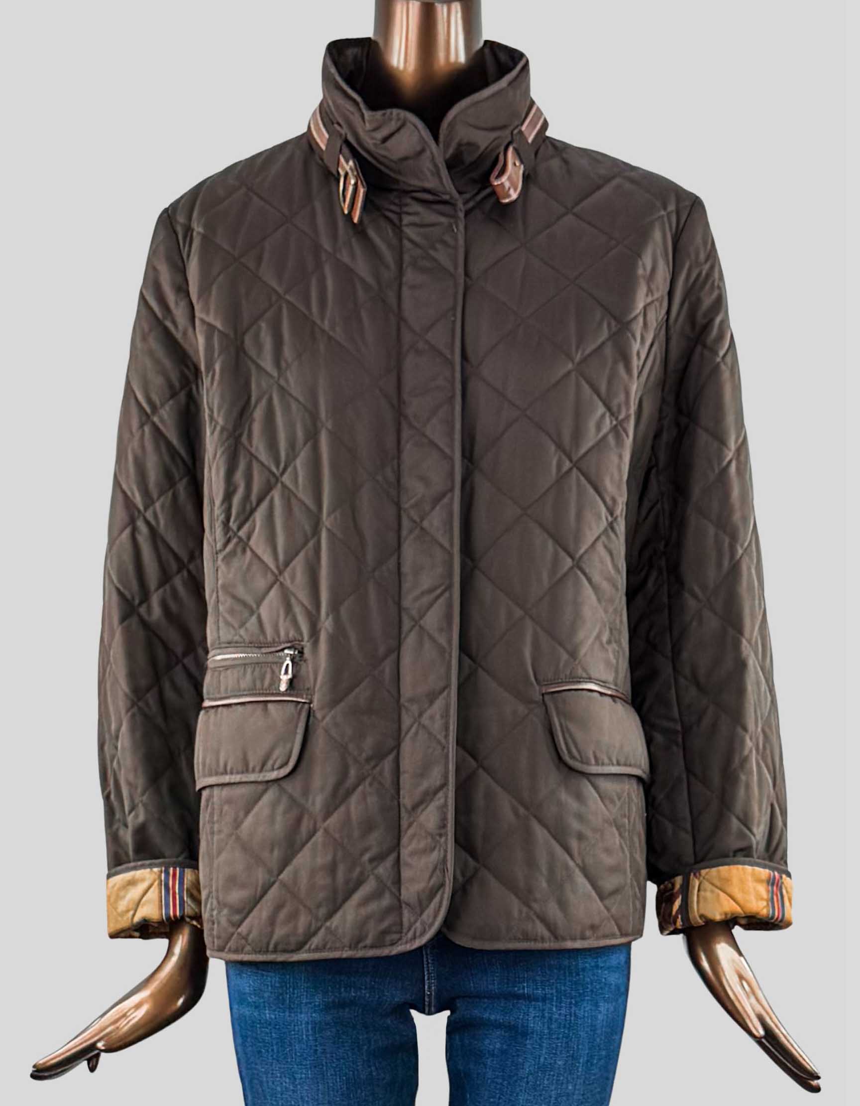 Lauren Jeans Company Brown Barn Jacket. Quilted, patch pocket, stand collar, front pockets, zip and snap front closure, barn jacket with brown leather trim at collar and pockets, and brown horse detail on lining.