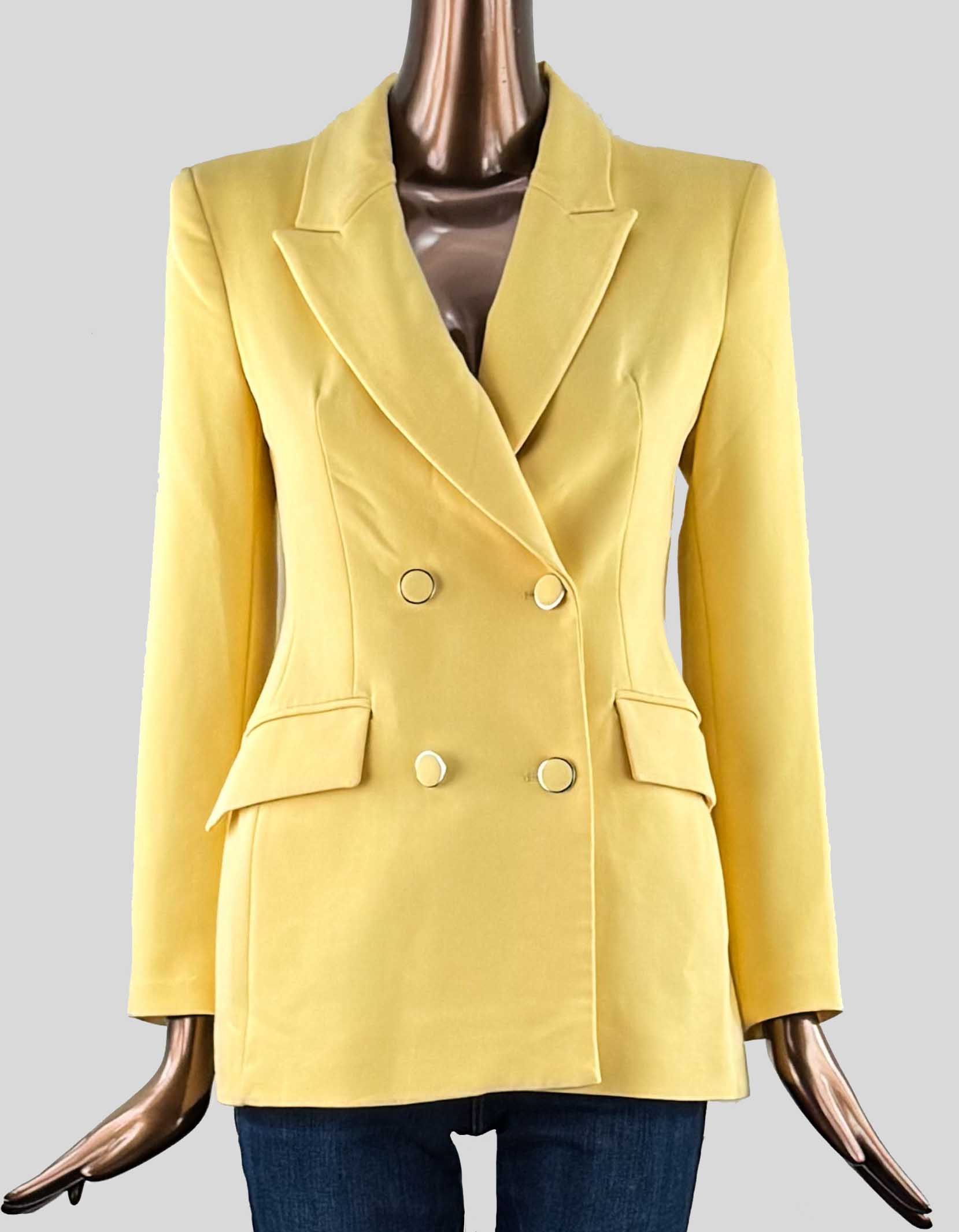 ZARA Double-Breasted Shoulder Pad Blazer. Jacket with lapel collar and long sleeves with shoulder pads. Front flap pockets. Double-breasted front closure with tonal buttons.