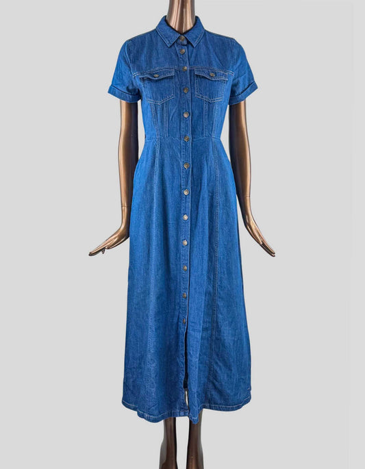  EVER NEW denim midi dress. Classic collar. Short sleeves. A-line midi skirt. Button-down front. 