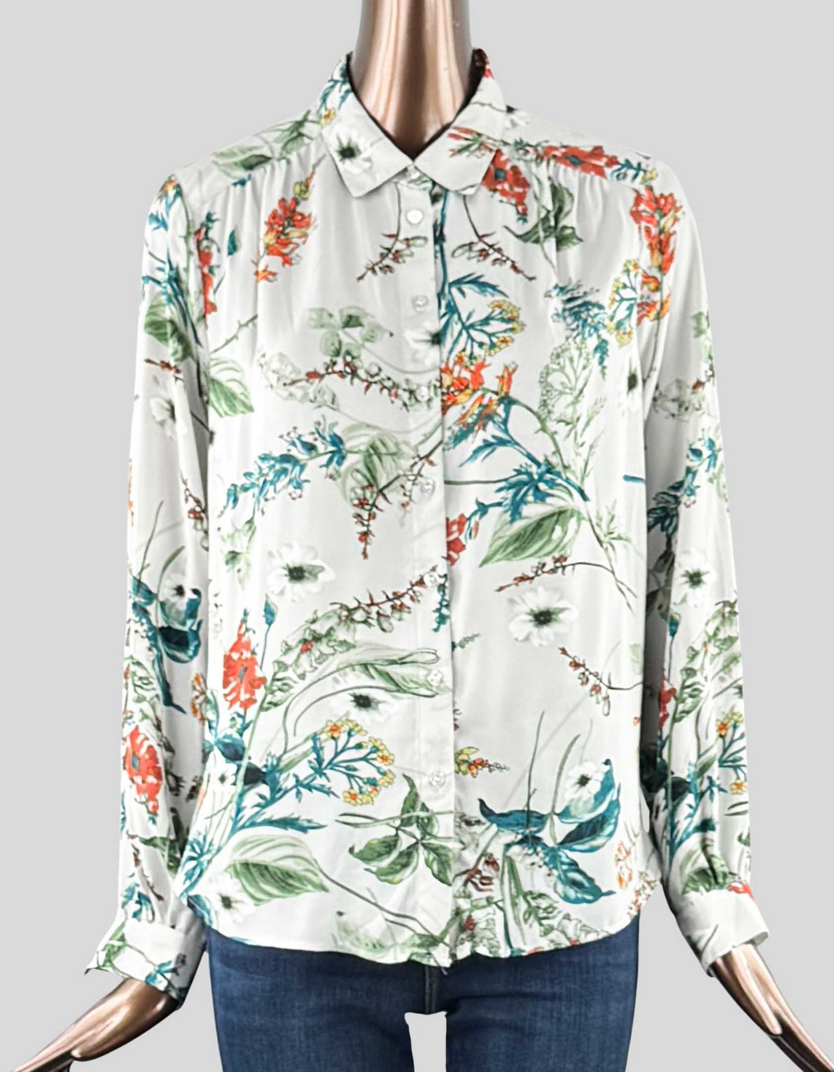  PHILOSOPHY Floral Button Up Shirt. Button front closure, long sleeves with button cuffs, floral print. 