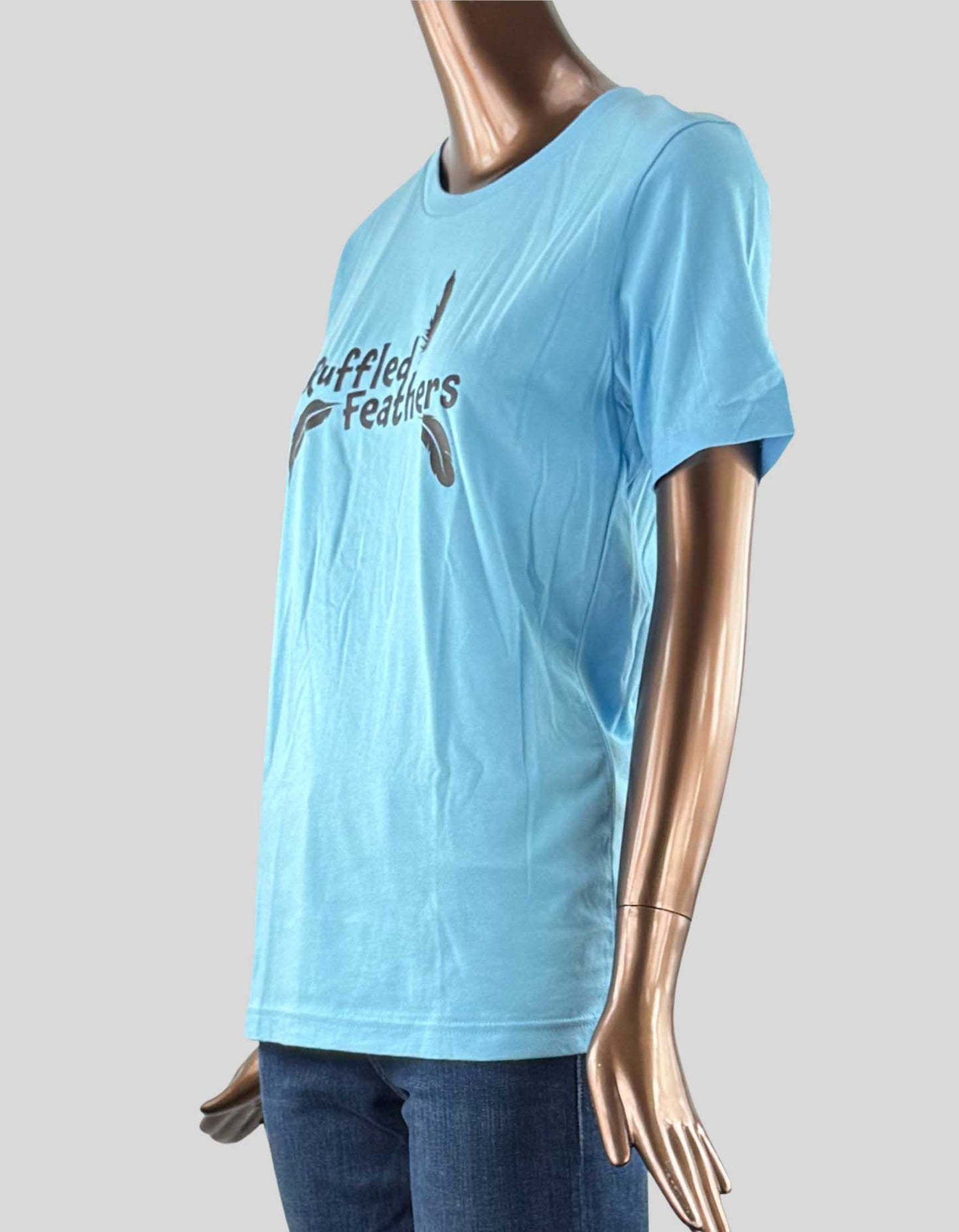 GILDAN 'Ruffled Feathers' T-shirt - Medium
