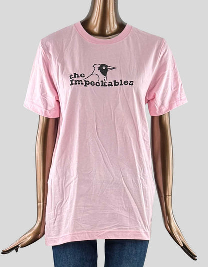 GILDAN 'The Impeckables' T-shirt in pink. Crewneck. Short sleeve.
