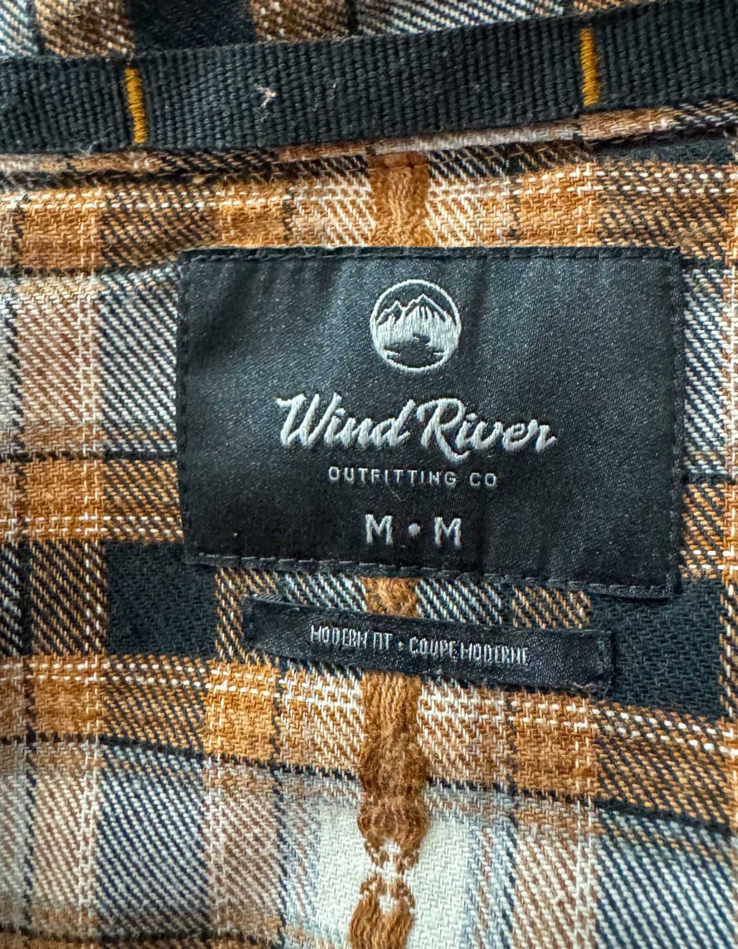 WIND RIVER Plaid Flannel Long Sleeve Shirt - Medium