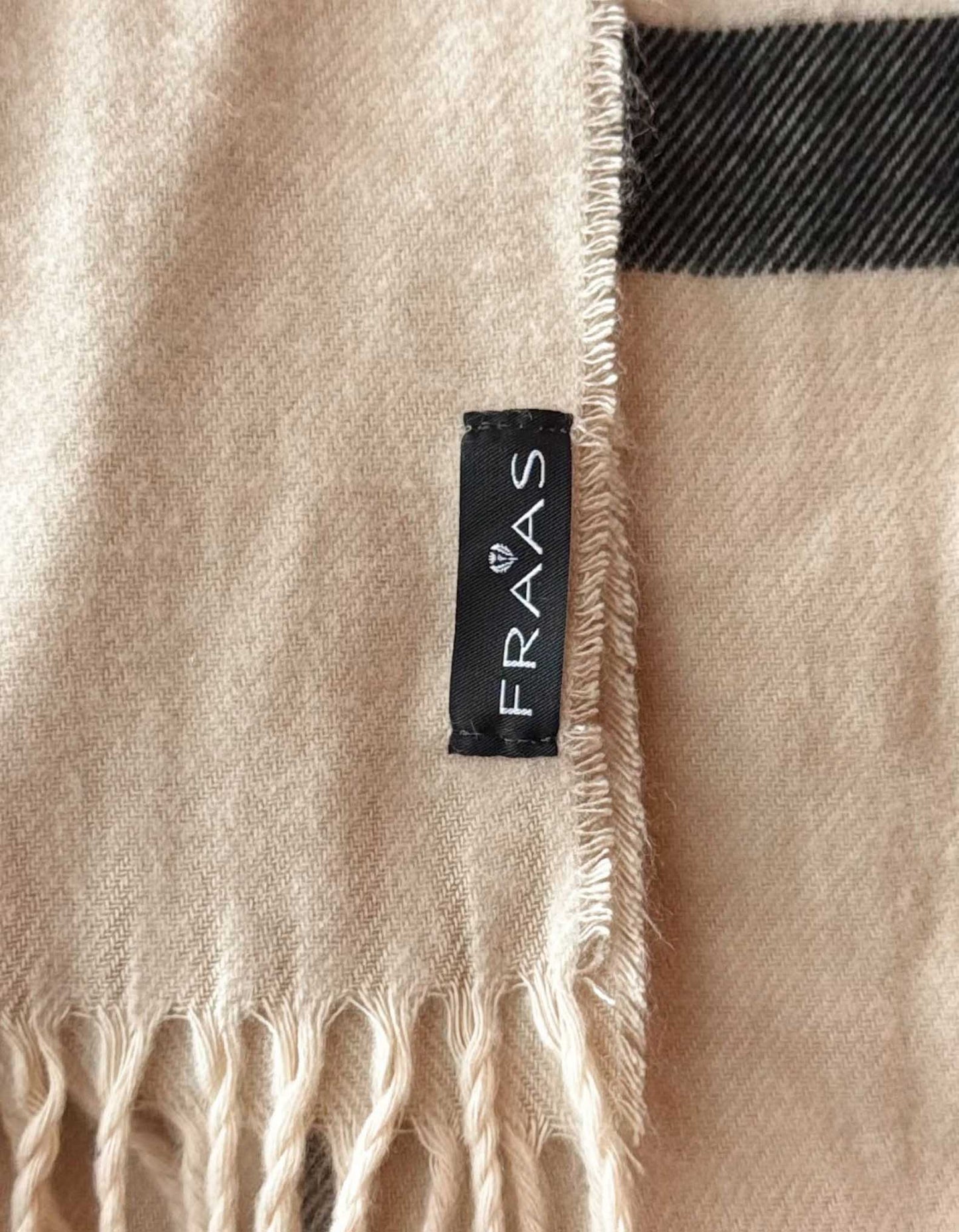FRAAS Plaid Scarf - One Size