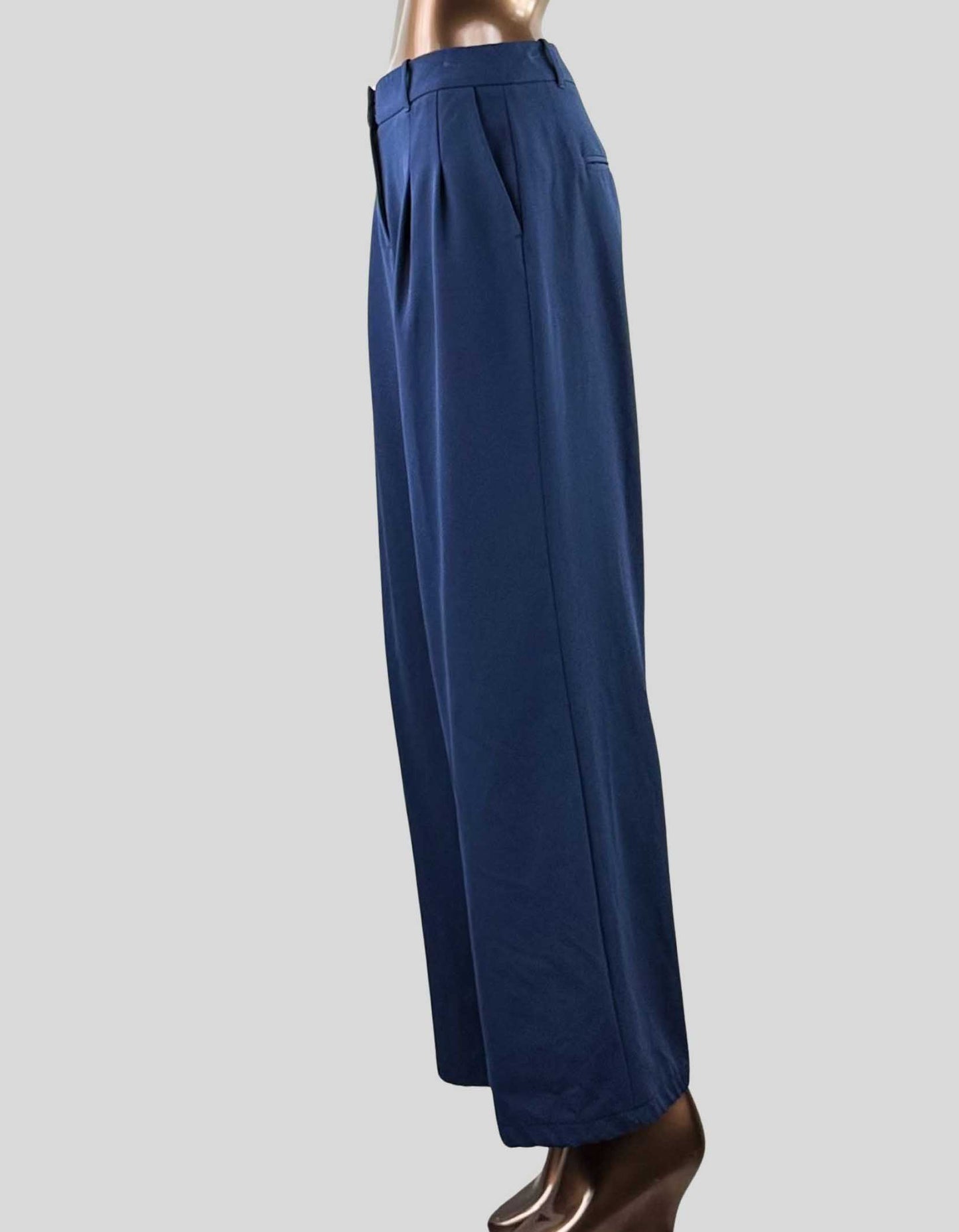 WHITE HOUSE BLACK MARKET Wide Leg Pants - 2 US