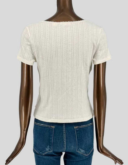 LEVI'S Cream Ribbed Knit V-Neck Tee - Medium