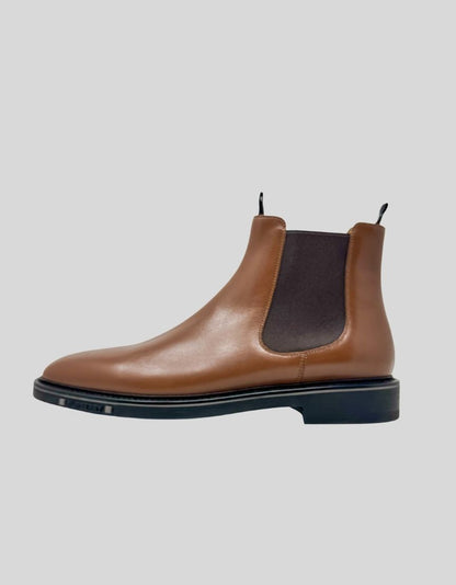 BURBERRY Classic Leather Chelsea Boots w/ Tags - 9 US | 42 EU | 8 UK