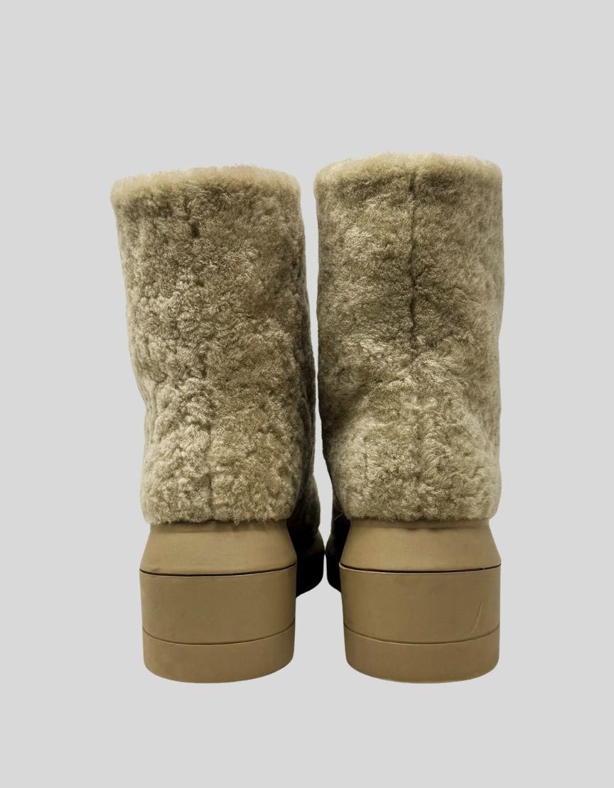 STUART WEITZMAN Shearling Lug Sole Combat Boots - 8C US