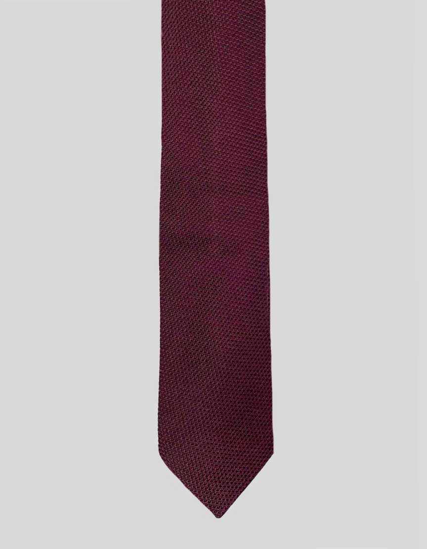 LANVIN Paris silk grenadine tie in rich burgundy with subtle plum undertones The open-weave grenadine construction creates texture and dimension. Versatile burgundy hue. 