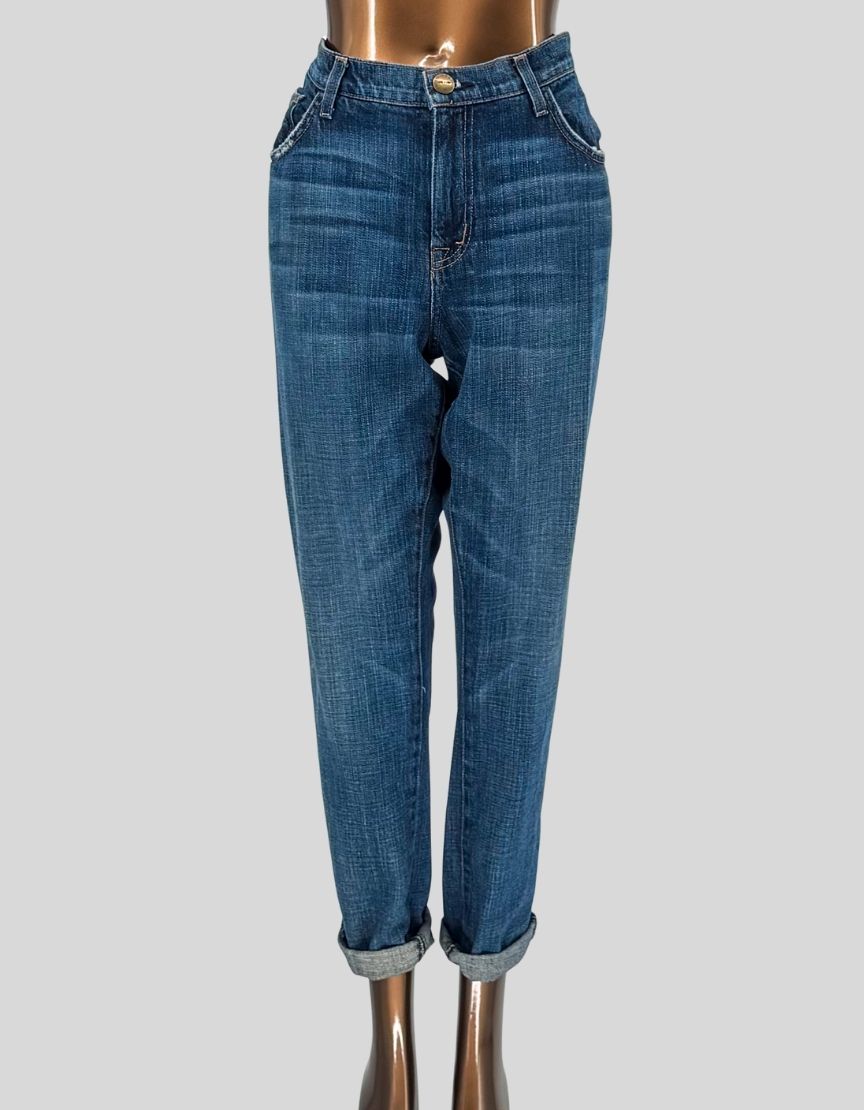 CURRENT/ELLIOTT The Fling boyfriend jeans in medium blue wash. Slim boyfriend fit designed to sit low on the hips with relaxed fit through thigh. Cropped ankle length with cuffed hem. Classic five-pocket styling with button fly closure. 