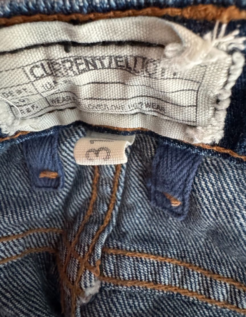 CURRENT/ELLIOTT The Fling Boyfriend Jeans - 31 US